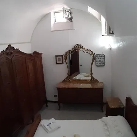 Palazzotto Settecentesco In Centro Storico
