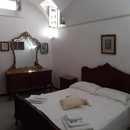 Palazzotto Settecentesco In Centro Storico * Ostuni