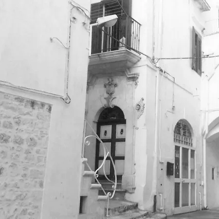 Palazzotto Settecentesco In Centro Storico *